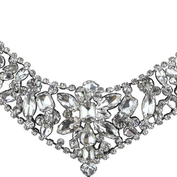 Queen's Gleaming Crystal Necklace