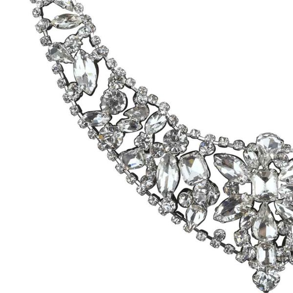 Queen's Gleaming Crystal Necklace