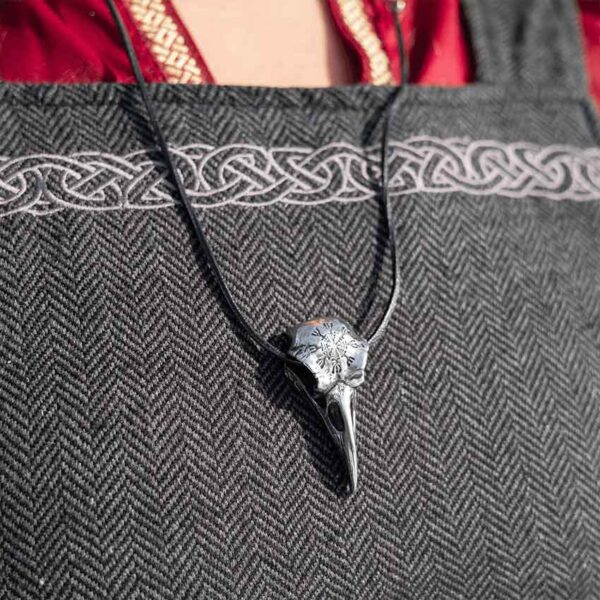 Helm of Awe Ravenskull Necklace