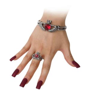 Claddagh By Night Ring