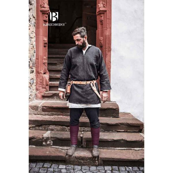 Erik Viking Tunic - Image 7