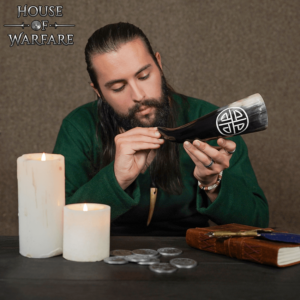 Shield Knot Drinking Horn