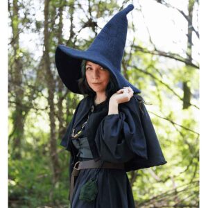 Bron Canvas Short Cape