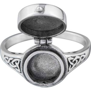 Celtic Knotwork Poison Ring