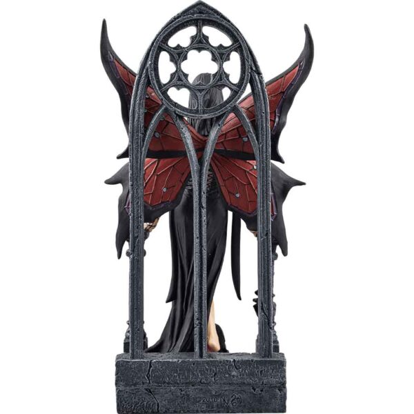 Aracnafaria Statue
