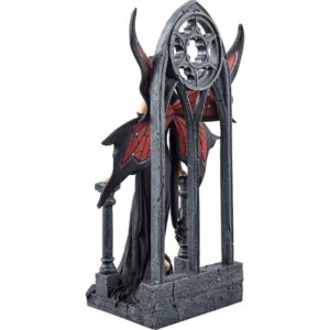 Aracnafaria Statue