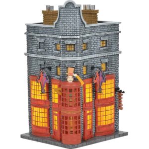 Weasleys Wizard Wheezes - Harry Potter Village by Department 56