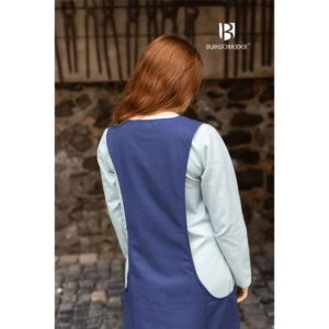 Leonora Surcoat