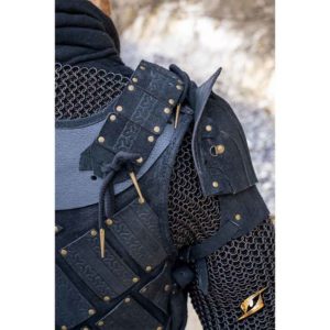 Woodsman Suede Shoulder Armour