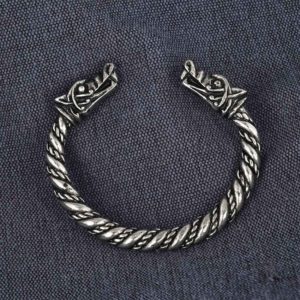Large Viking Wolf Bracelet - Pewter