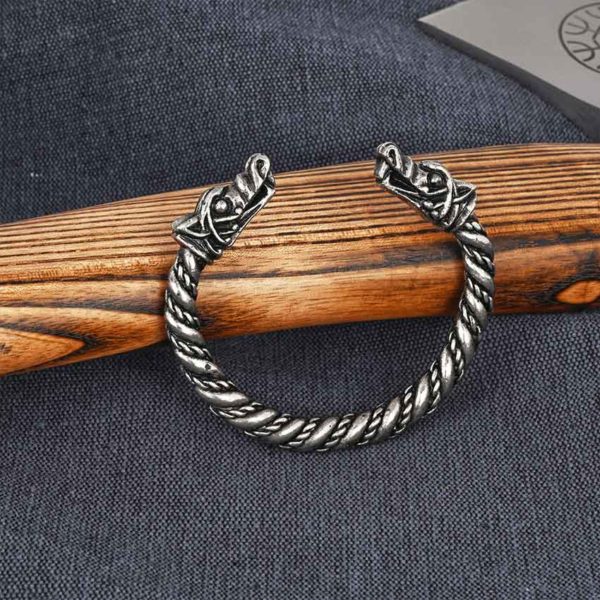 Large Viking Wolf Bracelet - Pewter