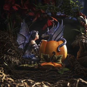 Halloween Hide and Seek Statue