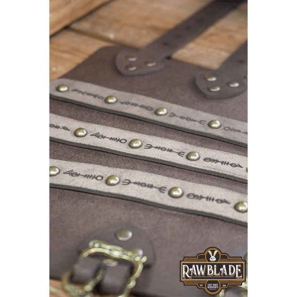 Hirdman Bracers - Brown