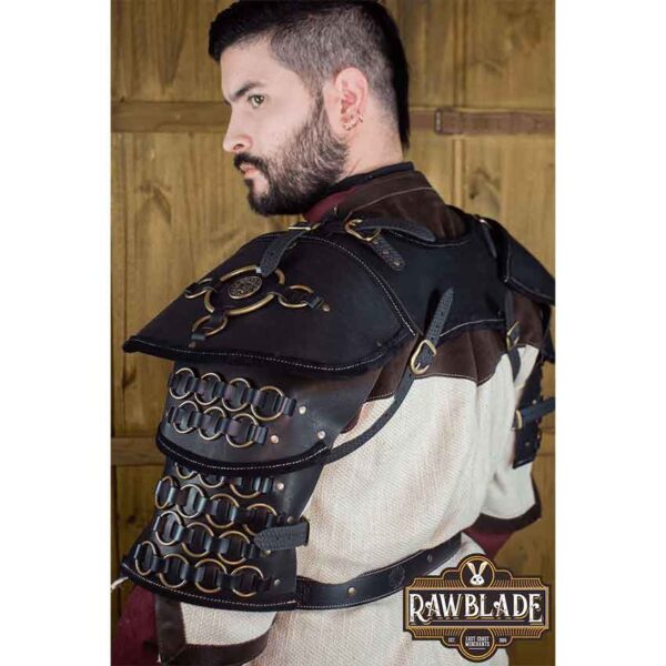 Fighter Gorget with Pauldrons - Black