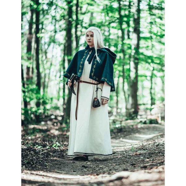 Runa Embroidered Medieval Hood - Green