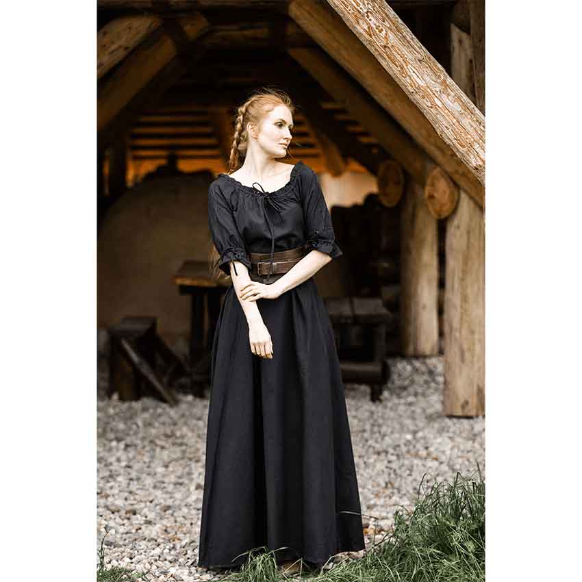 Melisande Short Sleeve Medieval Gown - Black