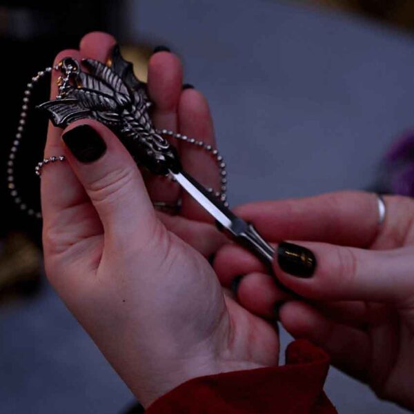 Dragon Fire Neck Knife