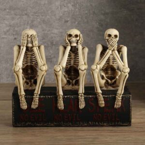 Three Wise Skeletons Statue