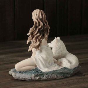 Call Of The Wild Wolf Statue