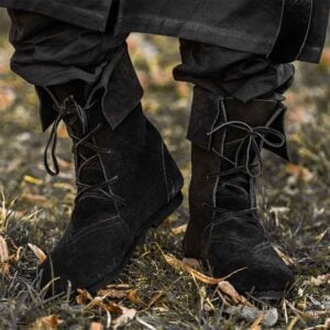 Aurin Cuffed Medieval Boots - Black