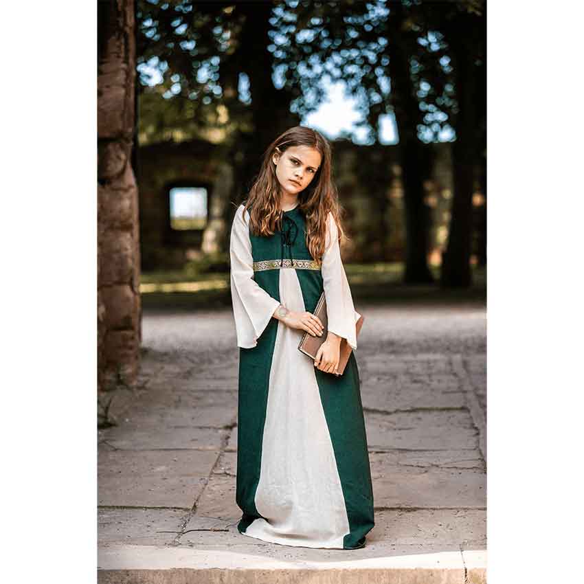 green and white medieval dress Women's Renaissance Gown – White Pavilion