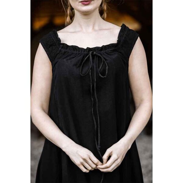 Ella Sleeveless Medieval Dress - Black