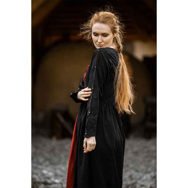 Medusa Medieval Gown - Black with Red