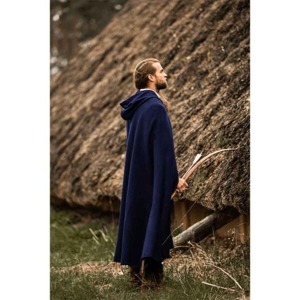 Tjark Wool Cloak with Wolf Clasp - Blue