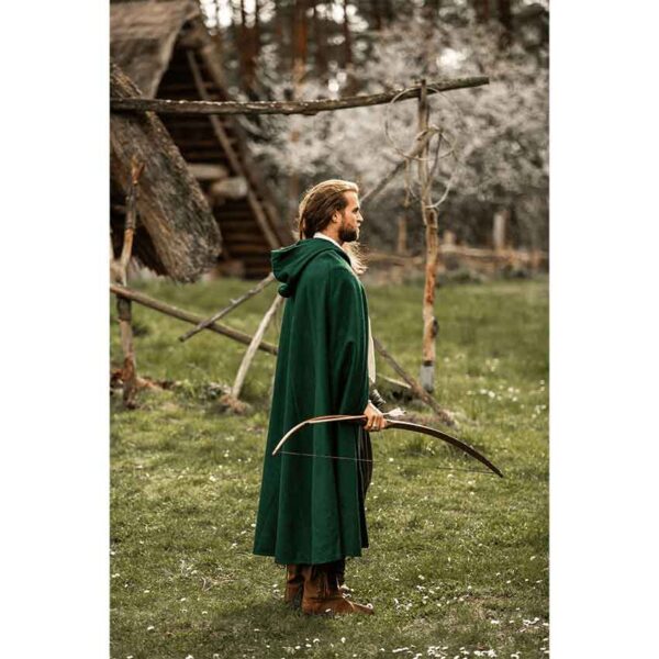 Tjark Wool Cloak with Wolf Clasp - Green