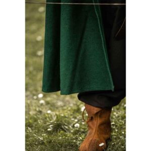 Tjark Wool Cloak with Wolf Clasp - Green