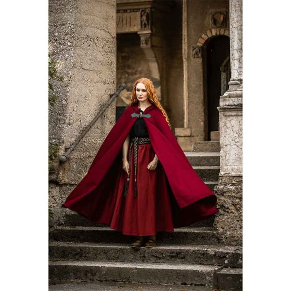 Tjark Wool Cloak with Wolf Clasp - Red