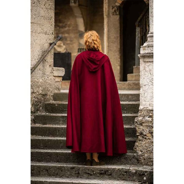 Tjark Wool Cloak with Wolf Clasp - Red