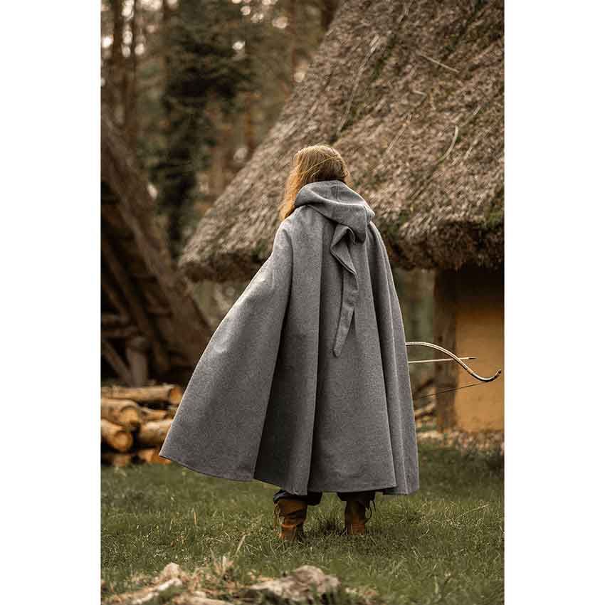 Ilmar Medieval Cloak with Dragon Clasp - Grey