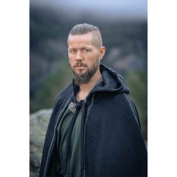Valdemar Viking Cloak - Black