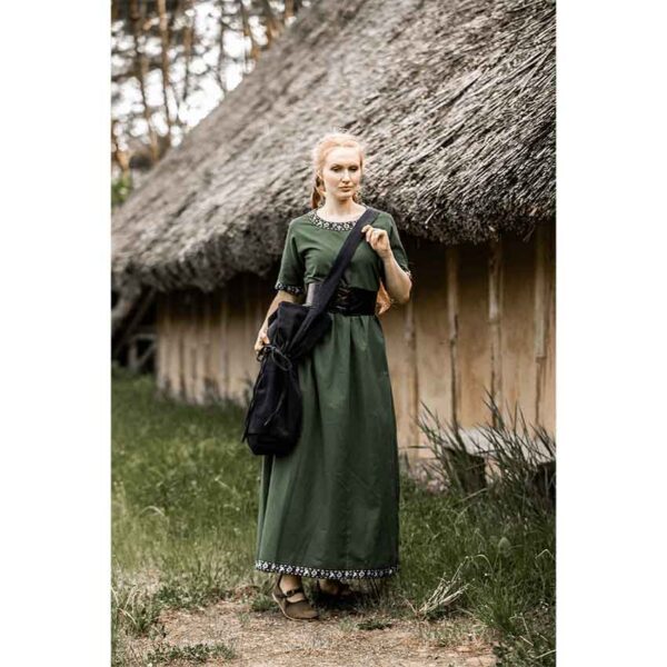 Leti Medieval Shoulder Bag - Black