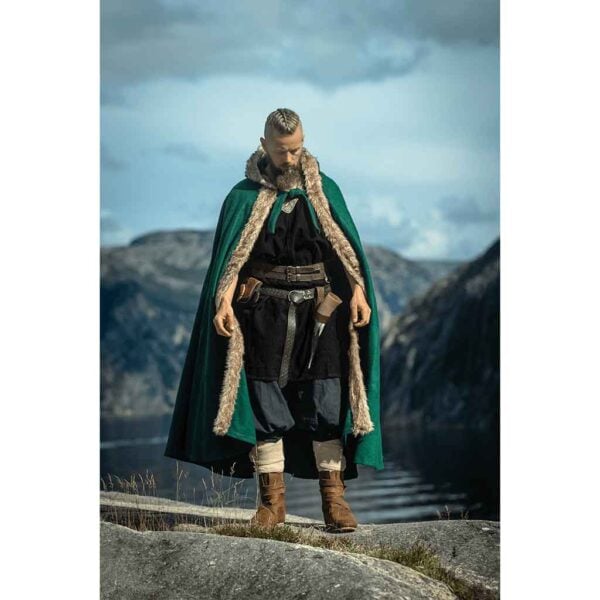 Fjell Faux Fur Trim Viking Cape - Green