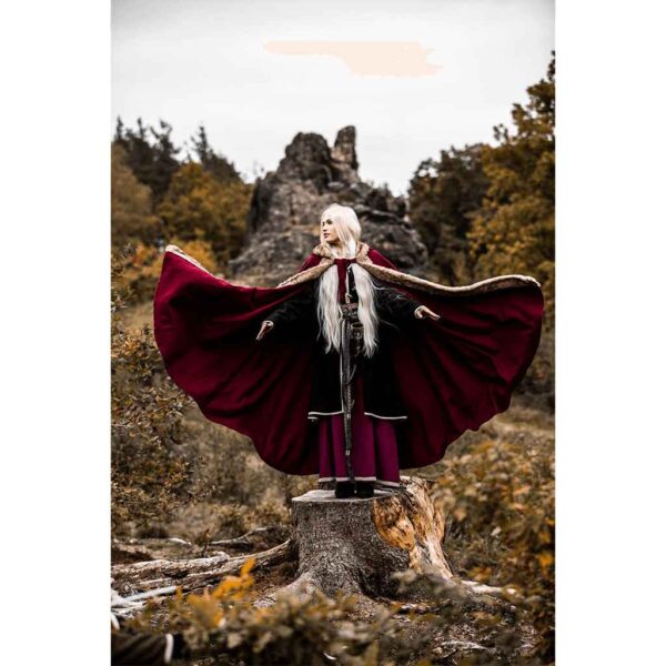 Fjell Faux Fur Trim Viking Cape - Red